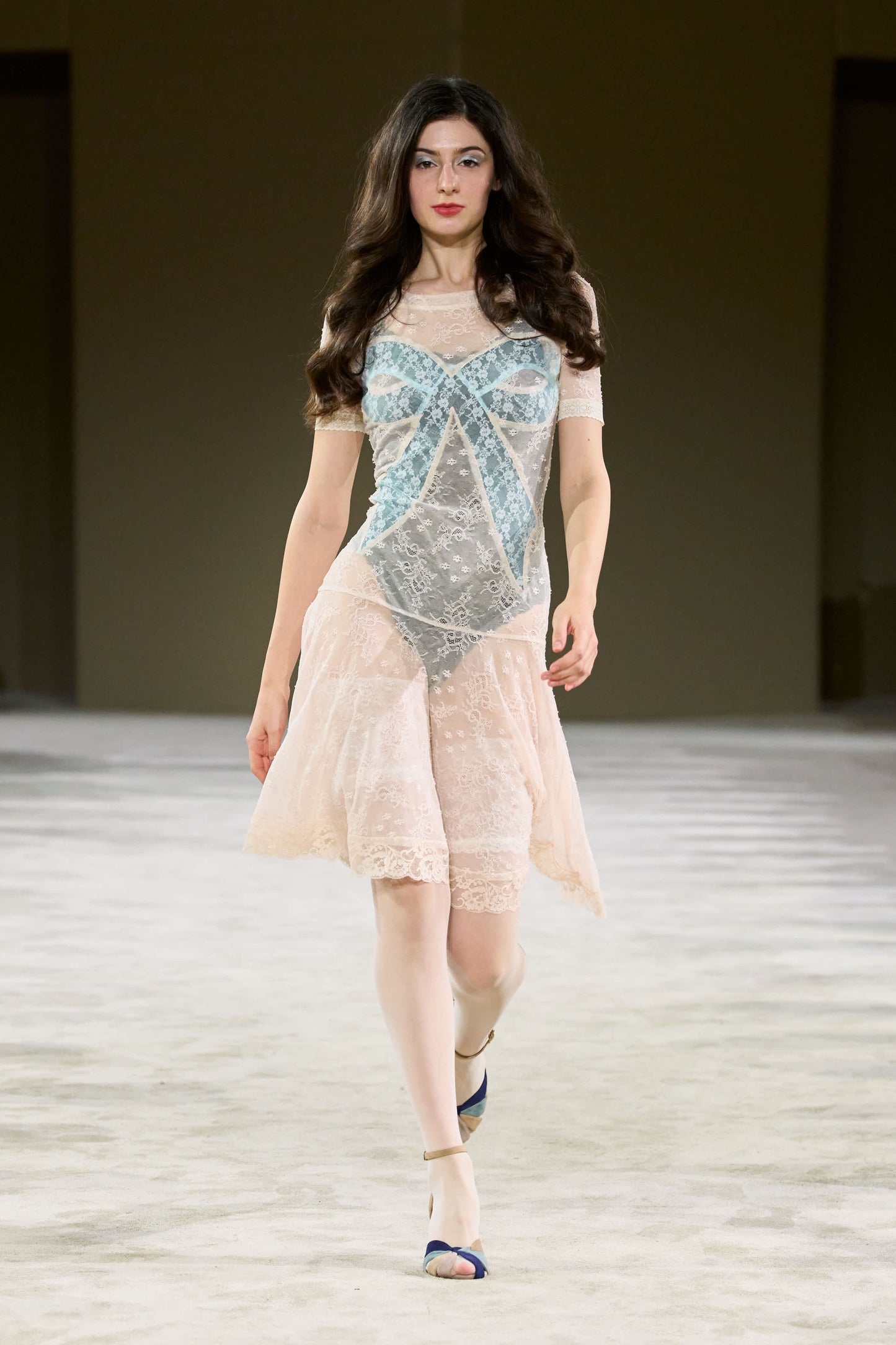 Bow Insert Short Sleeve Lace Dress