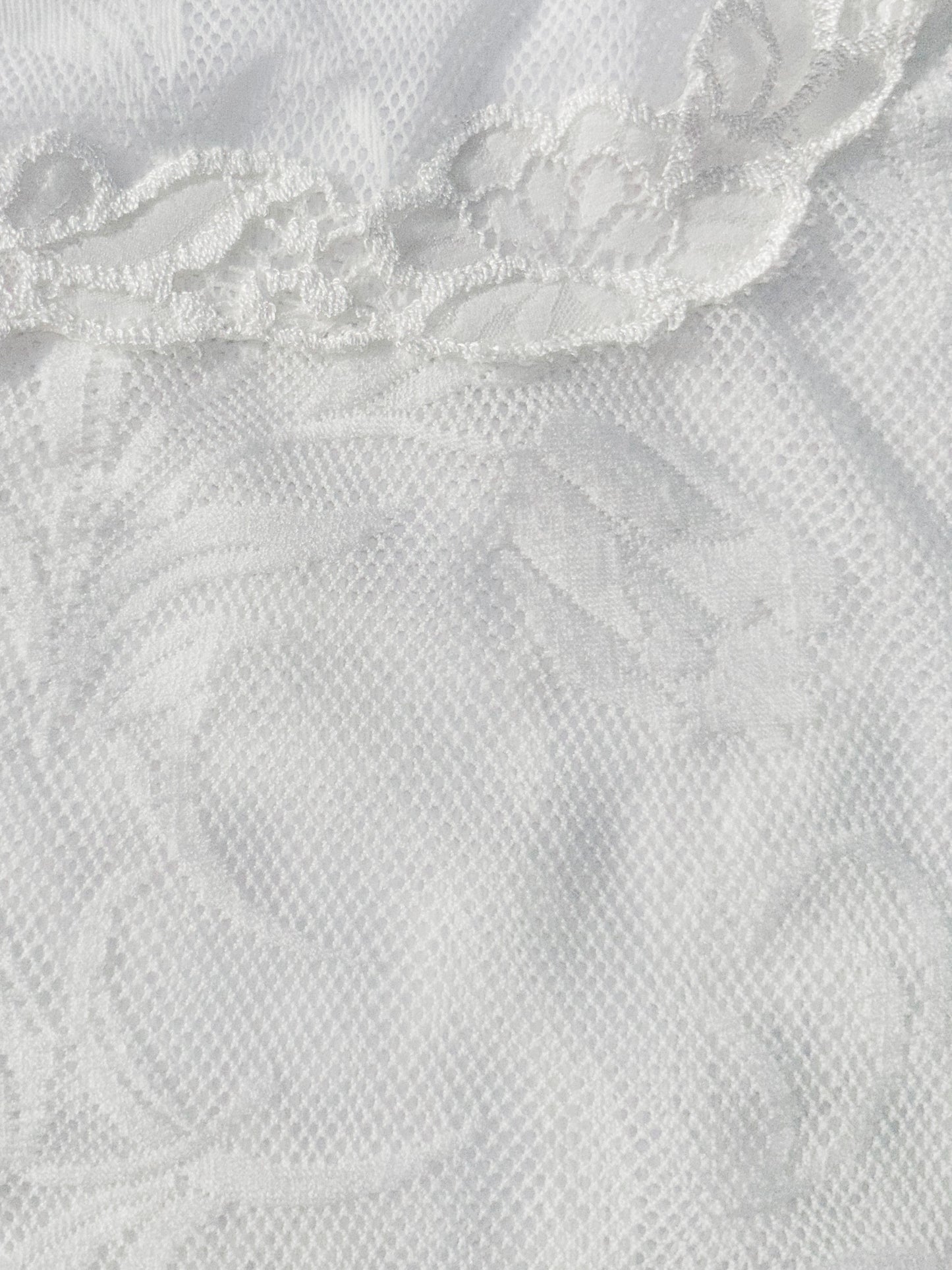 WHITE ROSES LONG SLEEVE